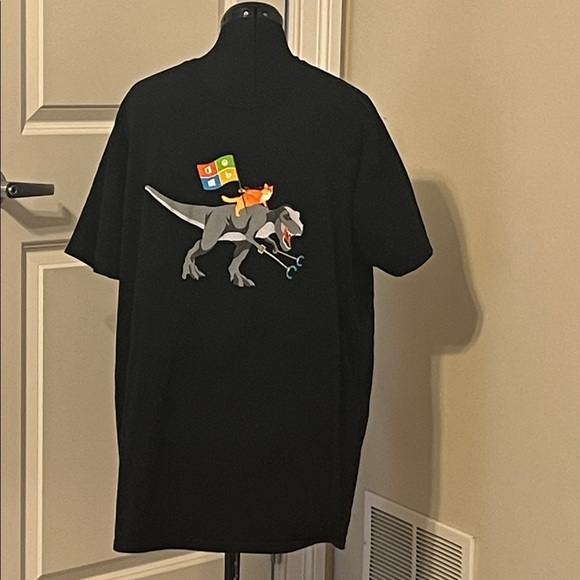 MICROSOFT WINDOWS XBOX Promo Shirt Ninja Cat Riding T-Rex T-Shirt Top RARE - Picture 1 of 6